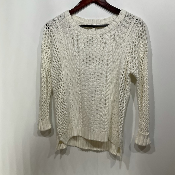 Madewell Karlie Cable Knit Sweater; perfect for fall/winter gathering. Size: XXS - Picture 4 of 15